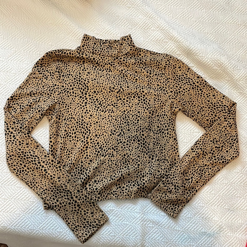 American eagle long sleeve, so soft, leopard shirt